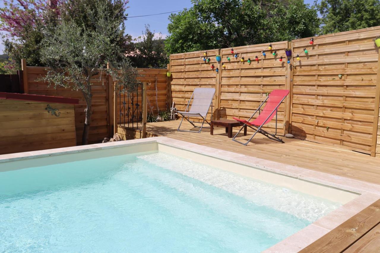 Gite Lapaz/Jacuzzi Prive/Piscine 德拉吉尼昂 外观 照片