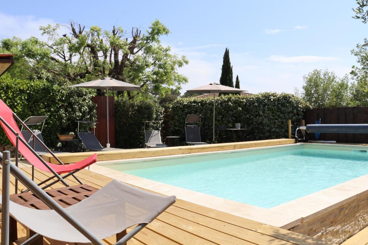 Gite Lapaz/Jacuzzi Prive/Piscine 德拉吉尼昂 外观 照片
