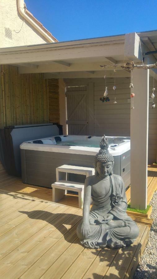 Gite Lapaz/Jacuzzi Prive/Piscine 德拉吉尼昂 外观 照片